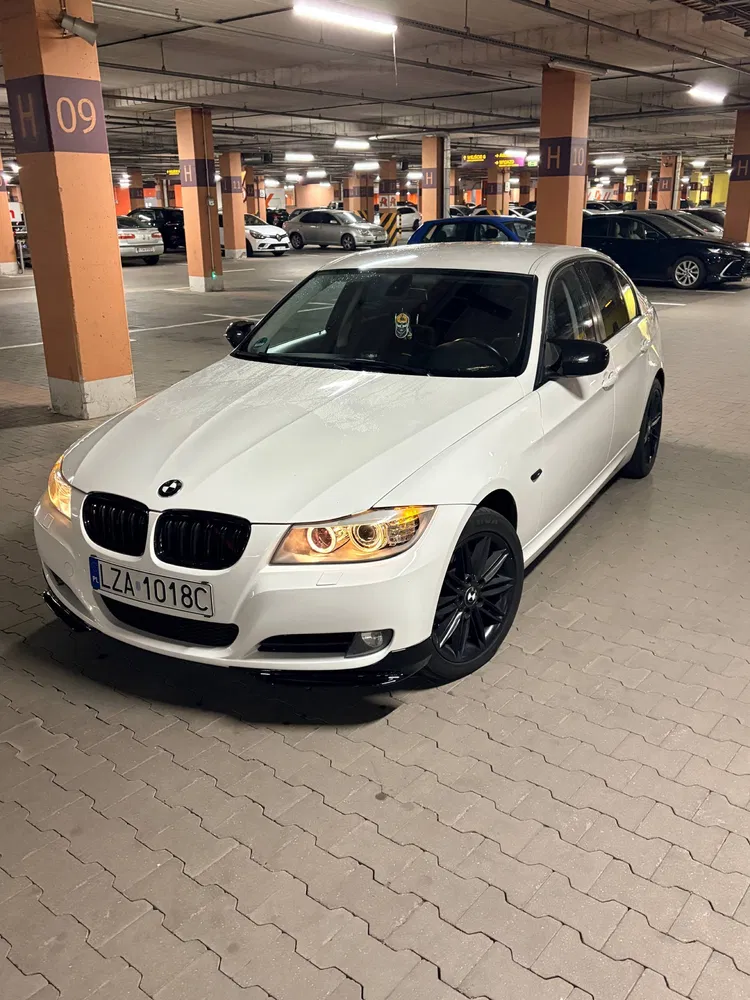 Zdjęcie: 2011 BMW Seria 3