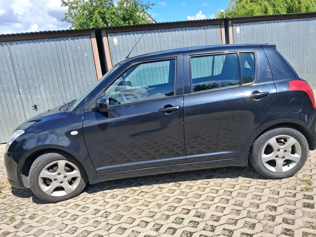 Zdjęcie: 2005 Suzuki Swift