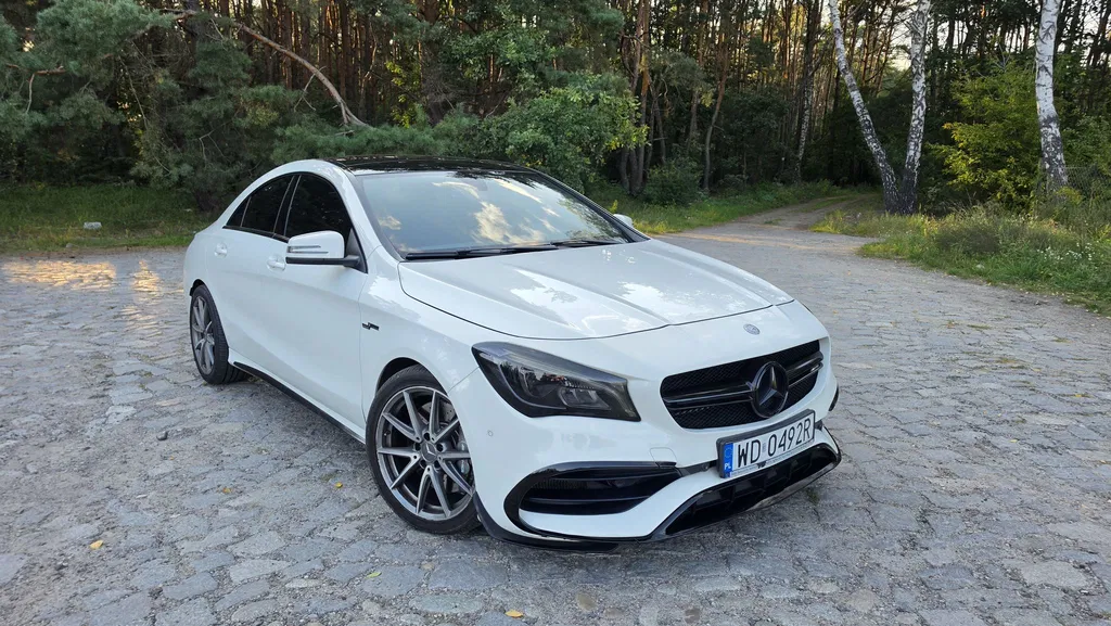 Zdjęcie: 2016 Mercedes-Benz CLA
