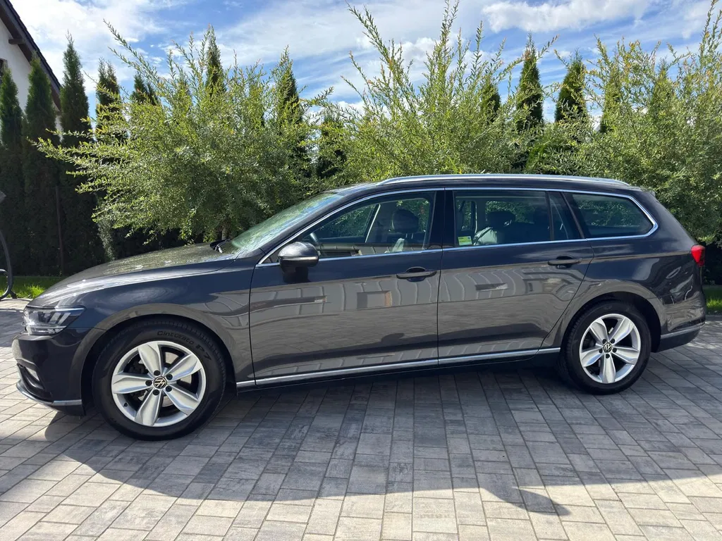 Zdjęcie: 2022 Volkswagen Passat Variant