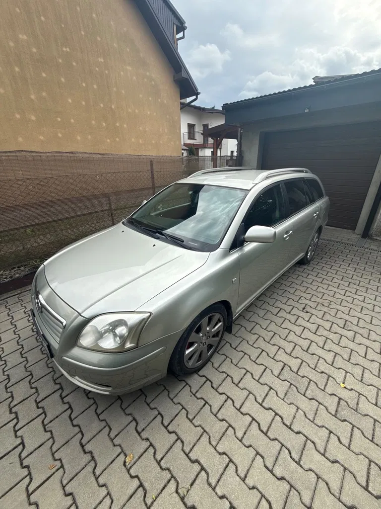 Zdjęcie: 2004 Toyota Avensis