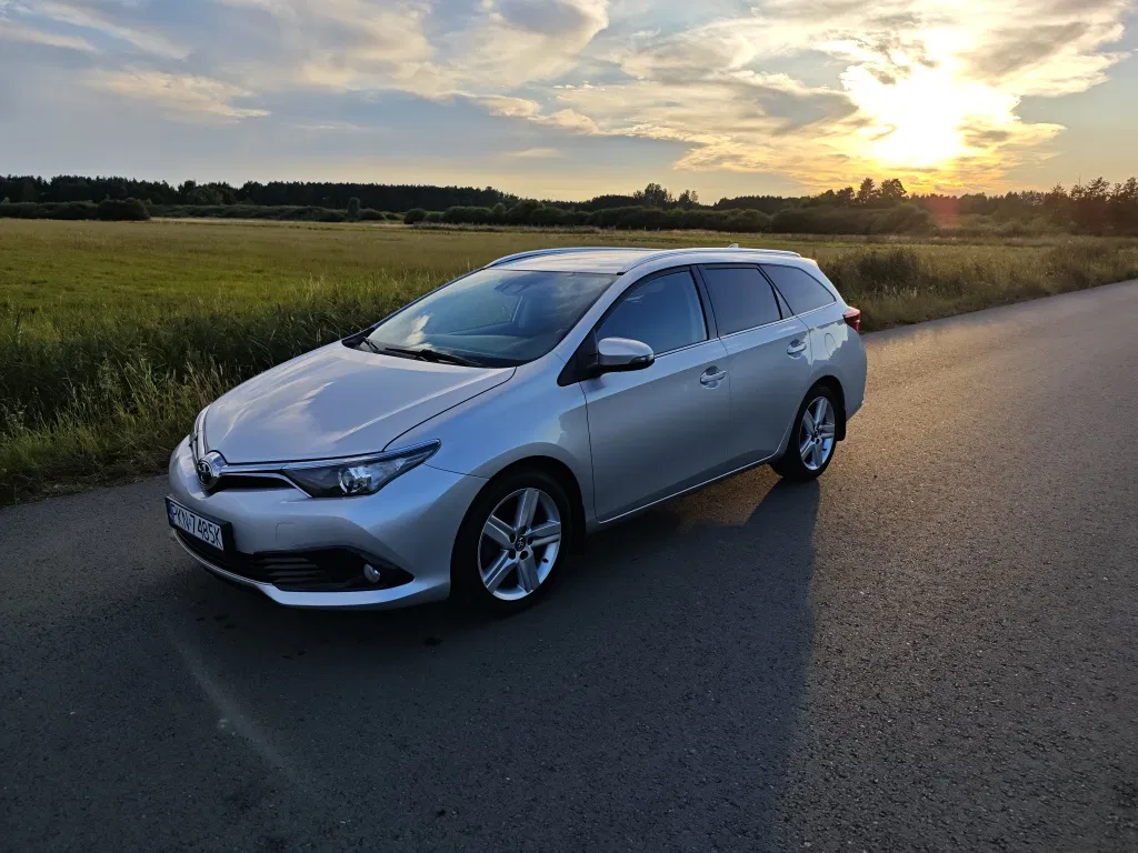 Zdjęcie: 2016 Toyota Auris