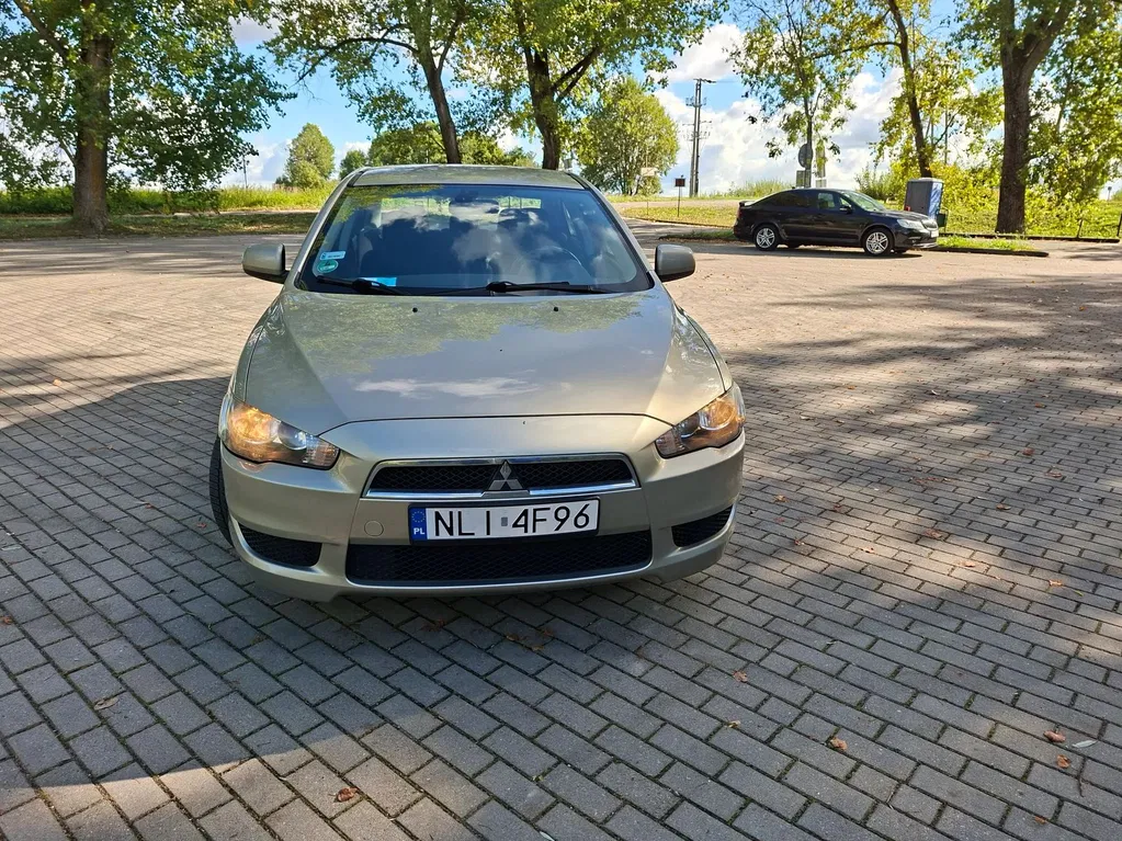 Zdjęcie: 2010 Mitsubishi Lancer