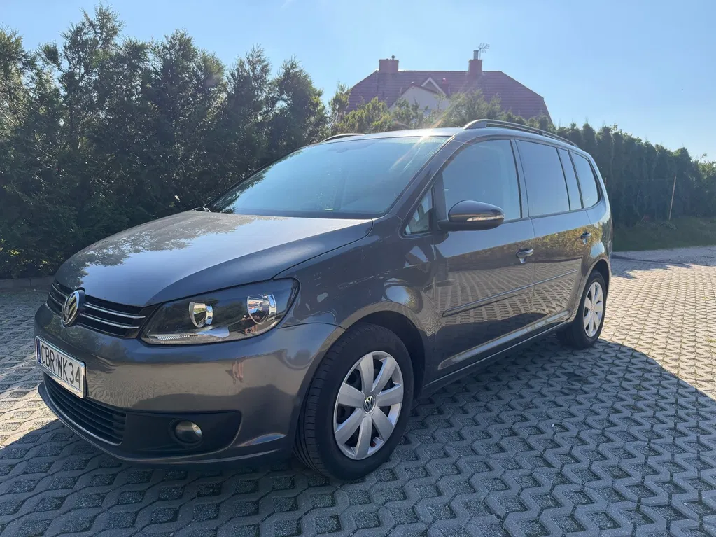 Zdjęcie: 2012 Volkswagen Touran