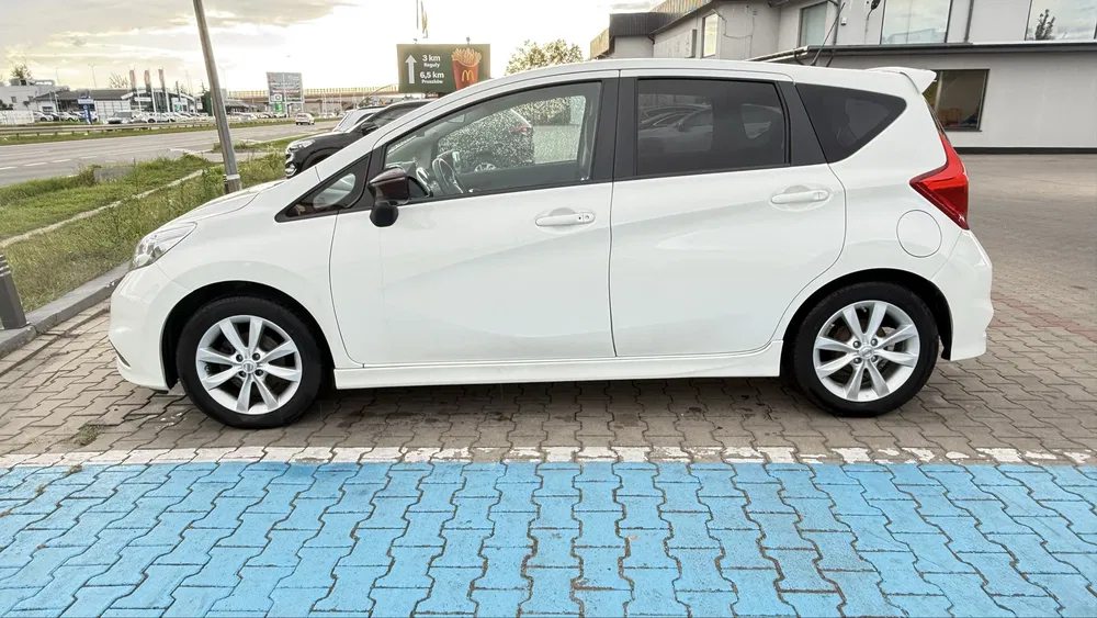 Zdjęcie: 2014 Nissan Note