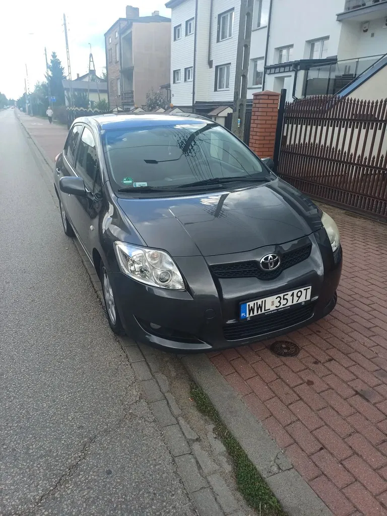 Zdjęcie: 2009 Toyota Auris
