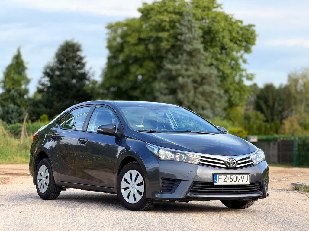 Zdjęcie: 2015 Toyota Corolla