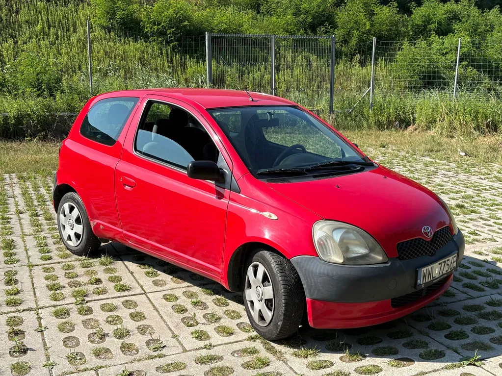 Zdjęcie: 2002 Toyota Yaris