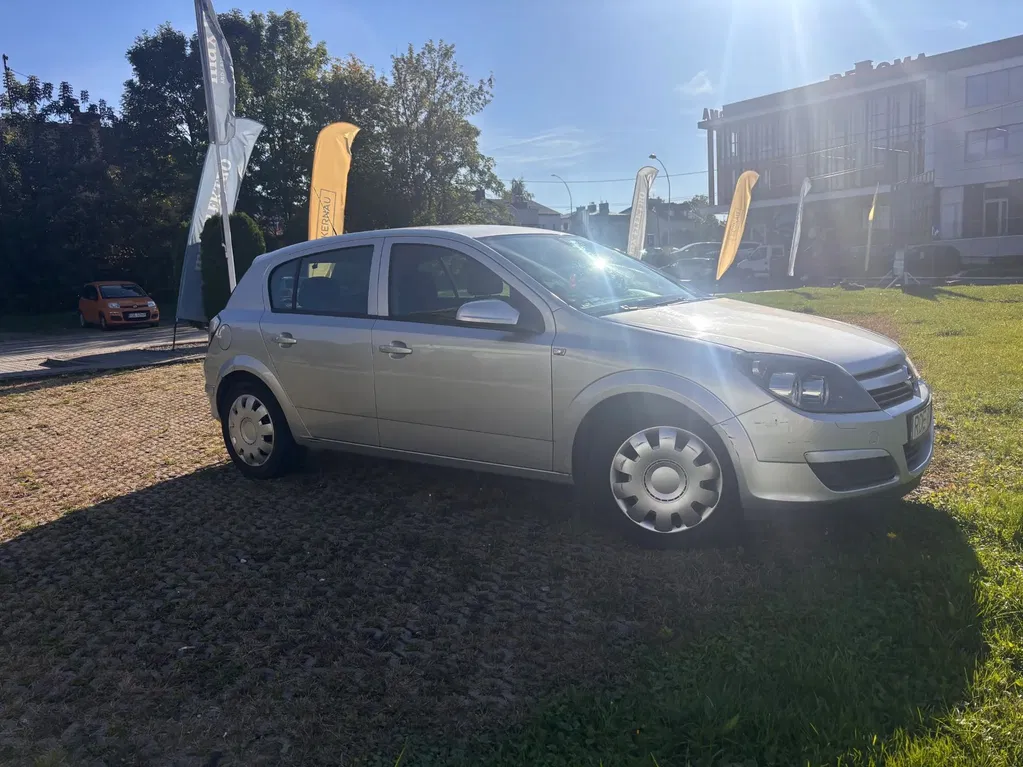 Zdjęcie: 2005 Opel Astra