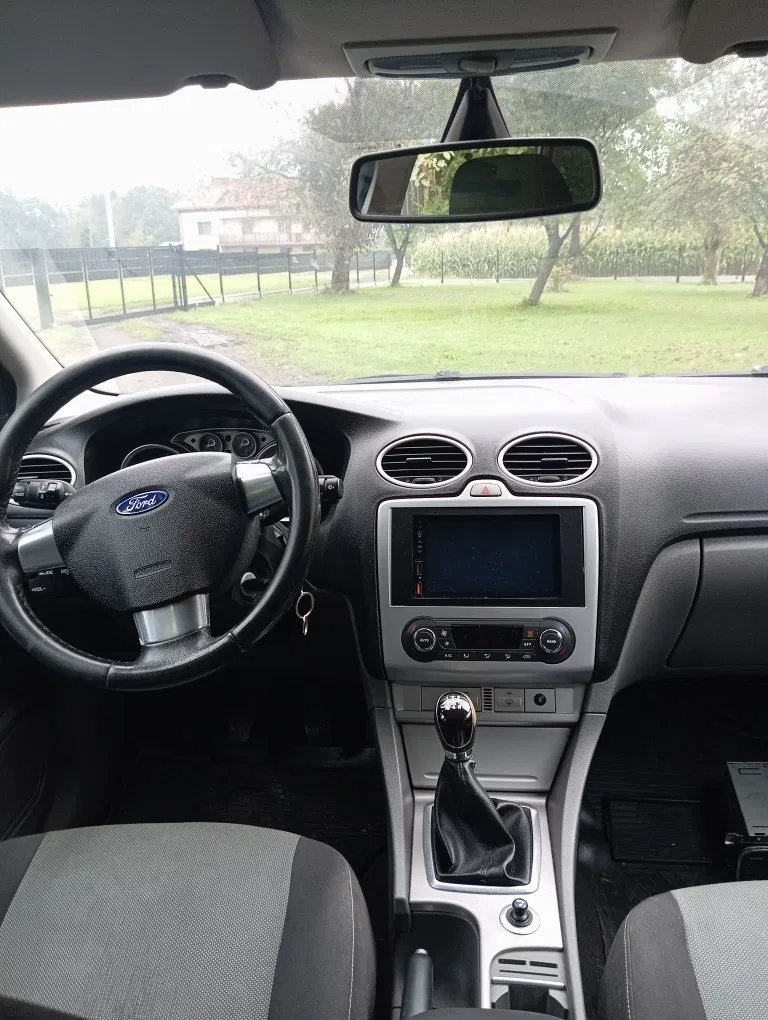 Zdjęcie: 2010 Ford Focus