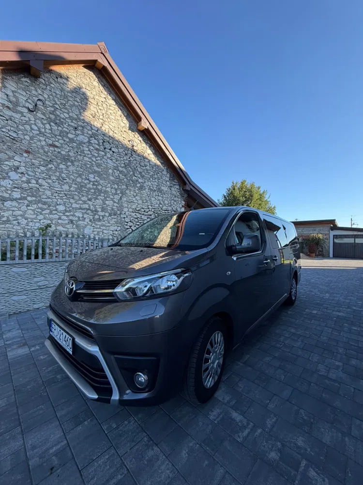 Zdjęcie: 2022 Toyota Proace Verso