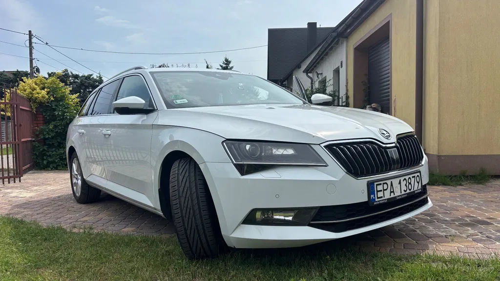 Zdjęcie: 2015 Skoda Superb