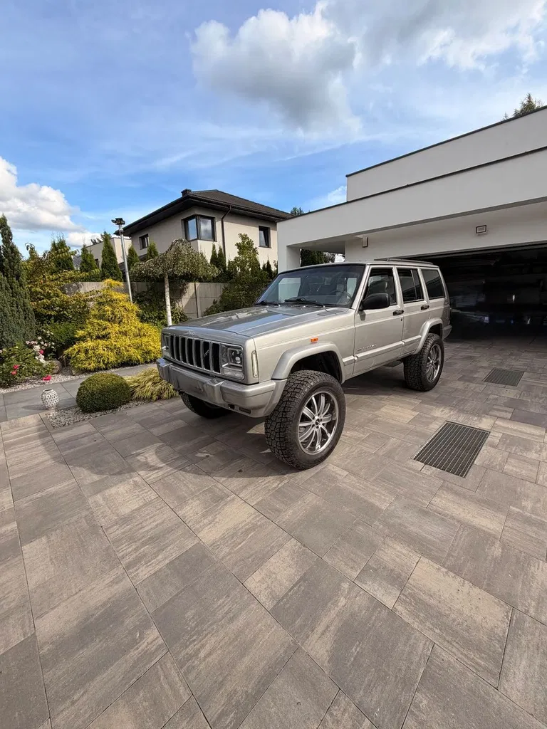 Zdjęcie: 1999 Jeep Cherokee