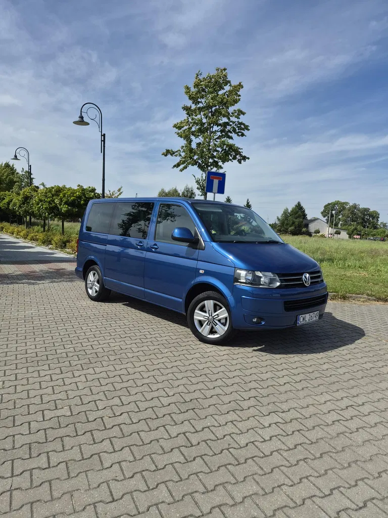 Zdjęcie: 2011 Volkswagen Caravelle