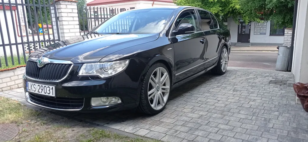 Zdjęcie: 2012 Skoda Superb