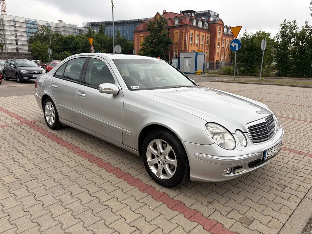 Zdjęcie: 2004 Mercedes-Benz E Klasa