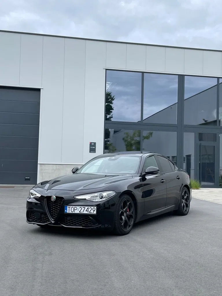 Zdjęcie: 2017 Alfa Romeo Giulia