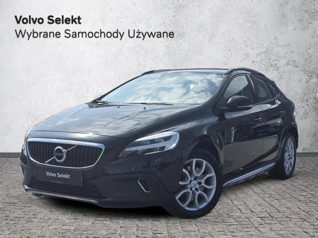 Zdjęcie: 2017 Volvo V40 Cross Country