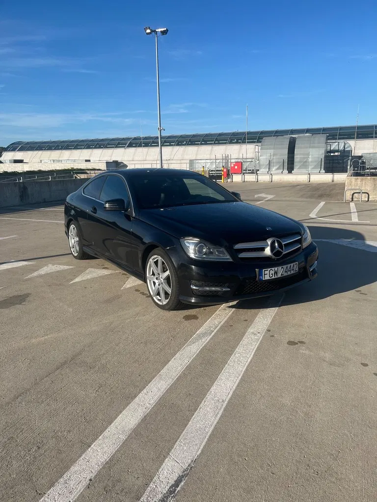 Zdjęcie: 2012 Mercedes-Benz C Klasa