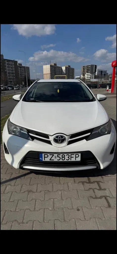 Zdjęcie: 2013 Toyota Auris