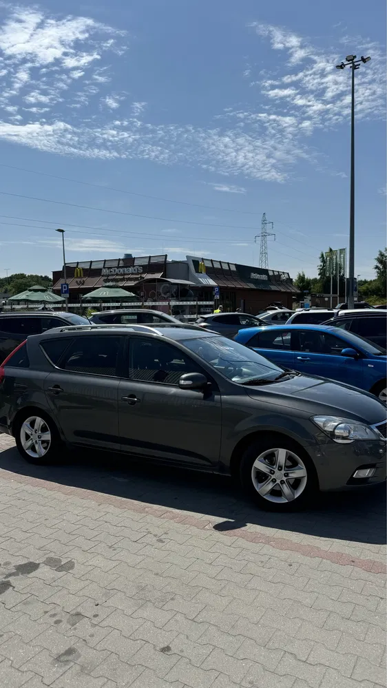 Zdjęcie: 2010 Kia Cee'd