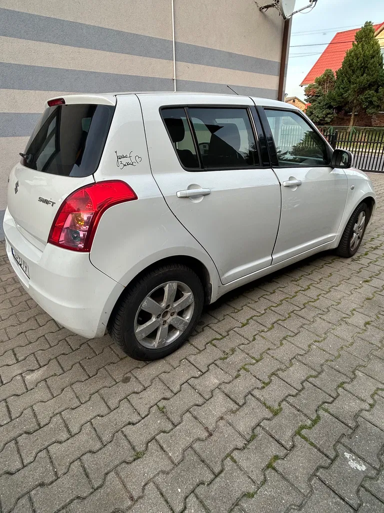 Zdjęcie: 2008 Suzuki Swift