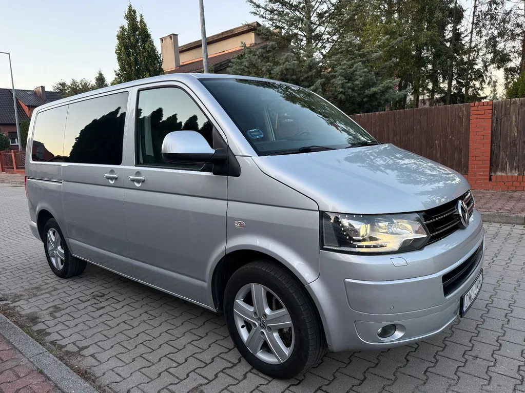 Zdjęcie: 2011 Volkswagen Multivan