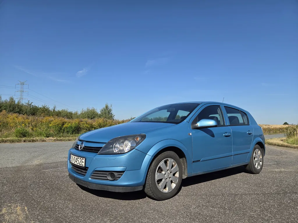 Zdjęcie: 2004 Opel Astra