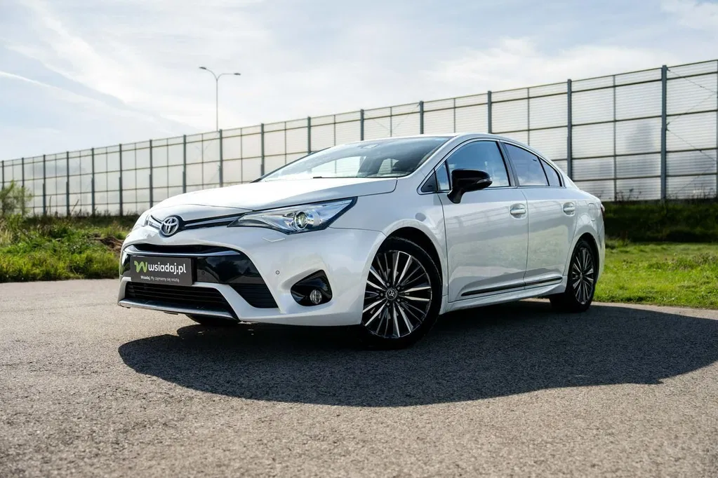 Zdjęcie: 2017 Toyota Avensis