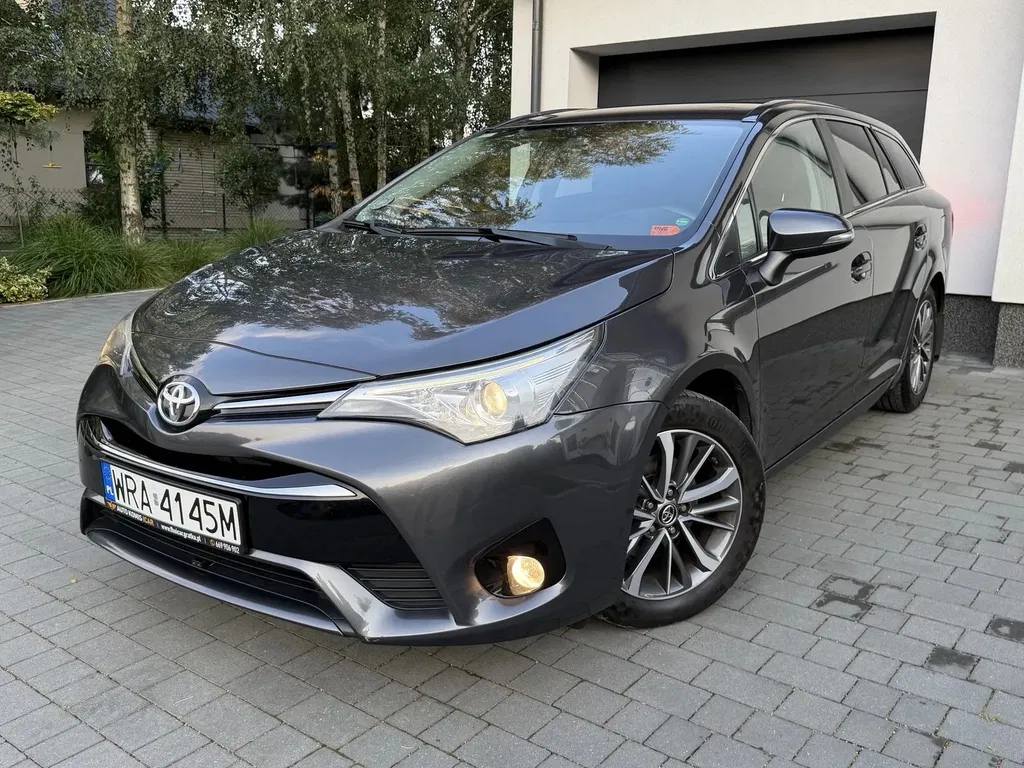 Zdjęcie: 2016 Toyota Avensis
