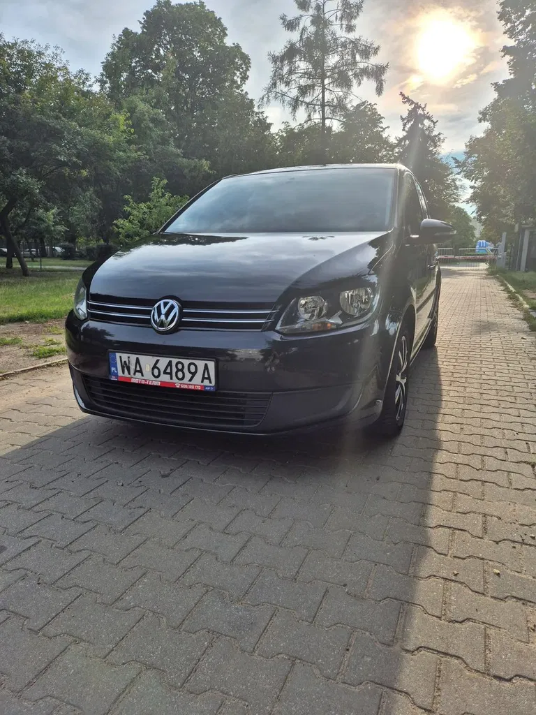 Zdjęcie: 2012 Volkswagen Touran