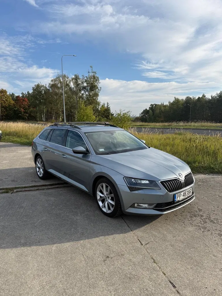 Zdjęcie: 2015 Skoda Superb