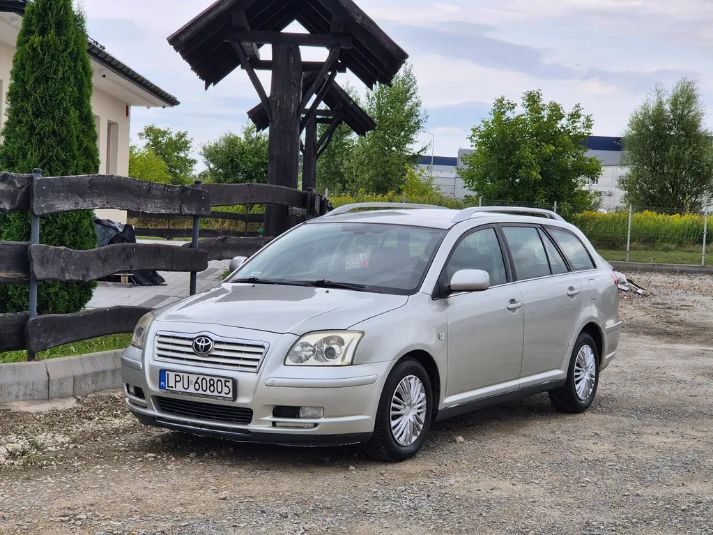 Zdjęcie: 2003 Toyota Avensis