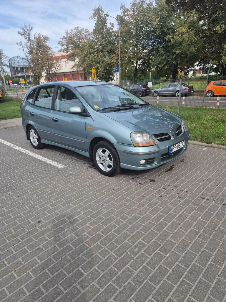 Zdjęcie: 2002 Nissan Almera Tino