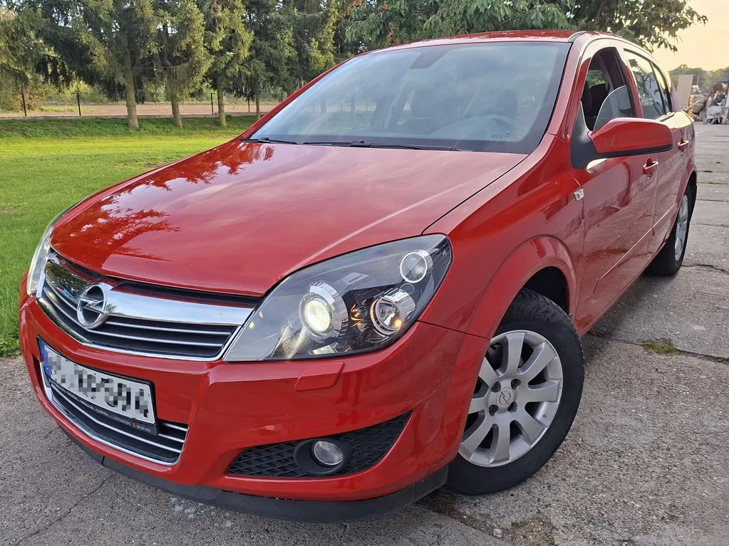 Zdjęcie: 2009 Opel Astra