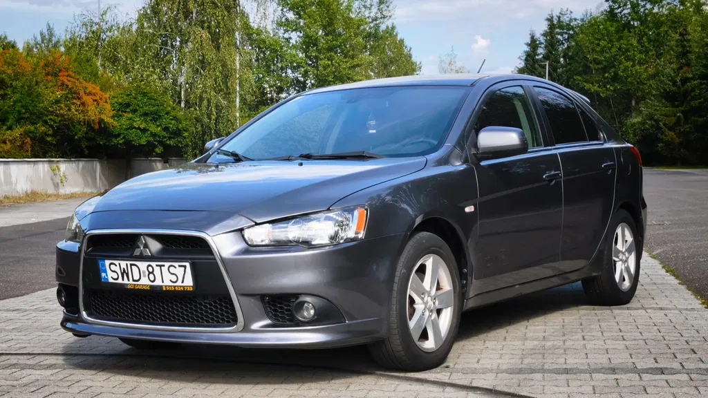 Zdjęcie: 2010 Mitsubishi Lancer