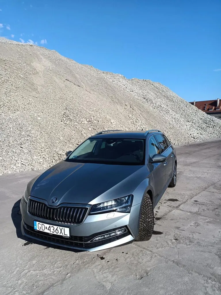 Zdjęcie: 2021 Skoda Superb