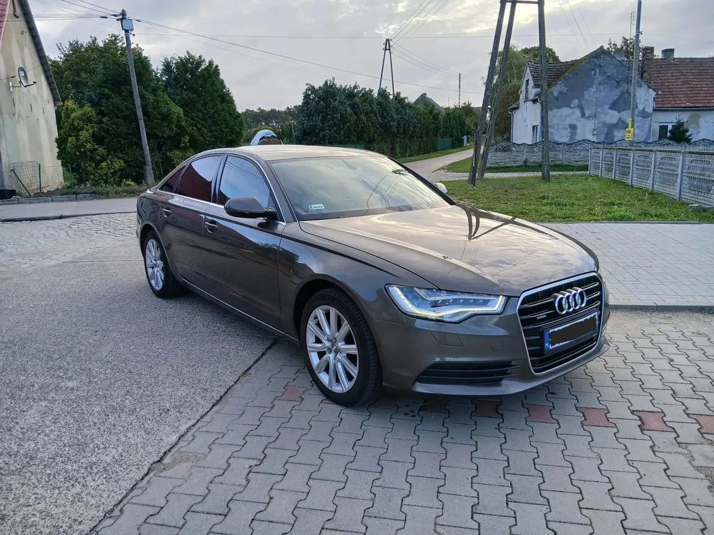 Zdjęcie: 2012 Audi A6 Limousine
