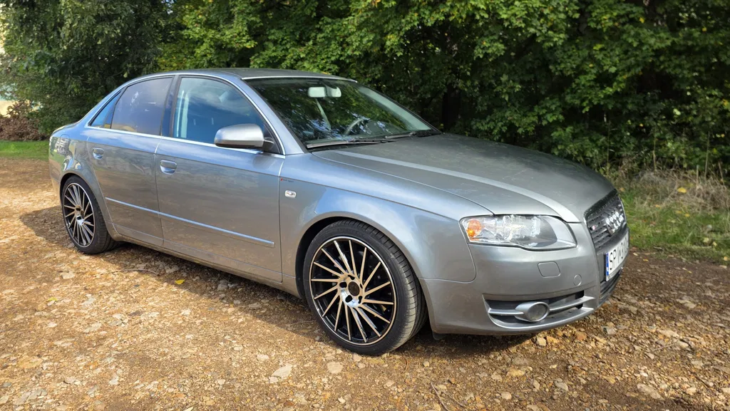 Zdjęcie: 2004 Audi A4Limousine