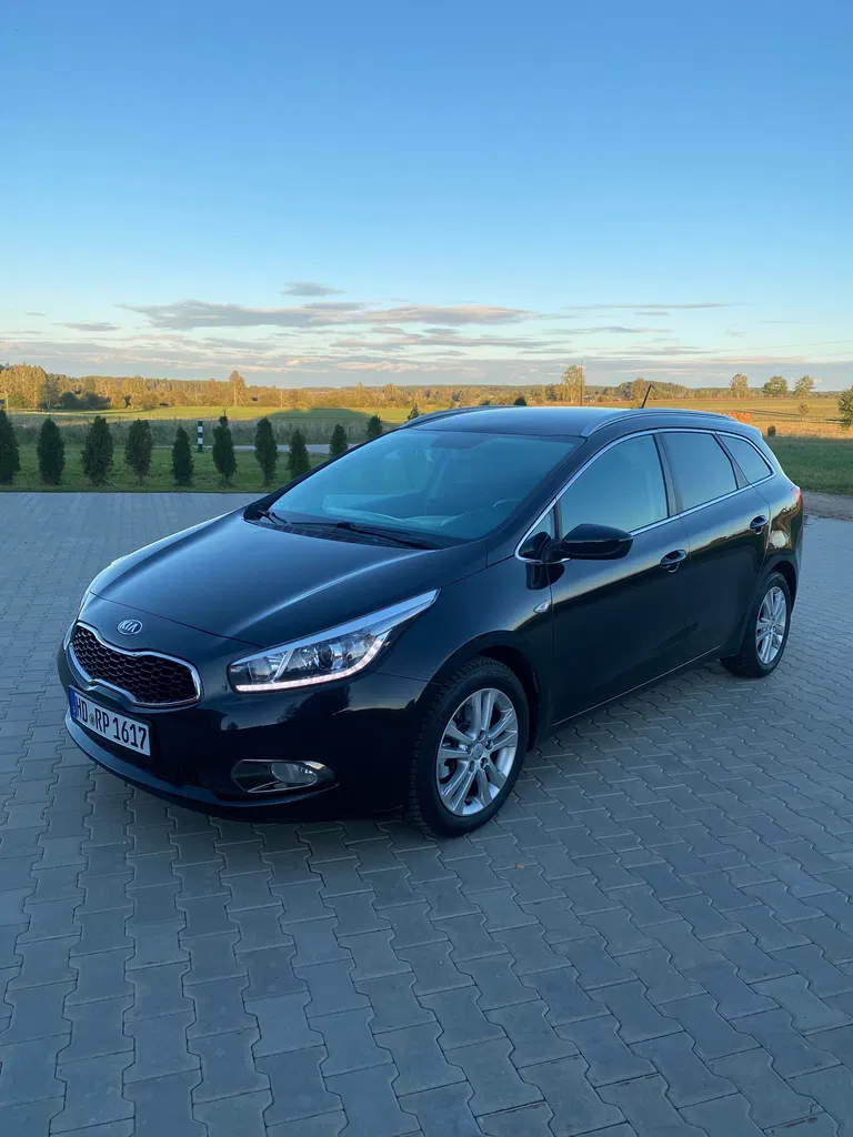 Zdjęcie: 2014 Kia Cee'd