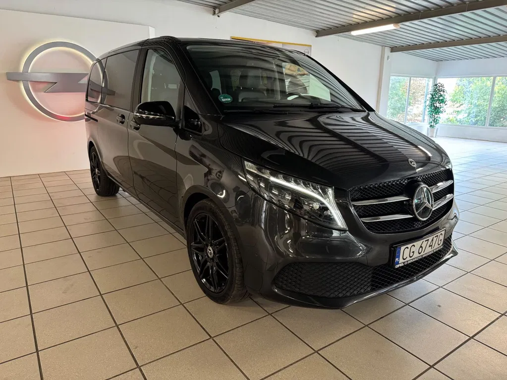 Zdjęcie: 2022 Mercedes-Benz V klasa