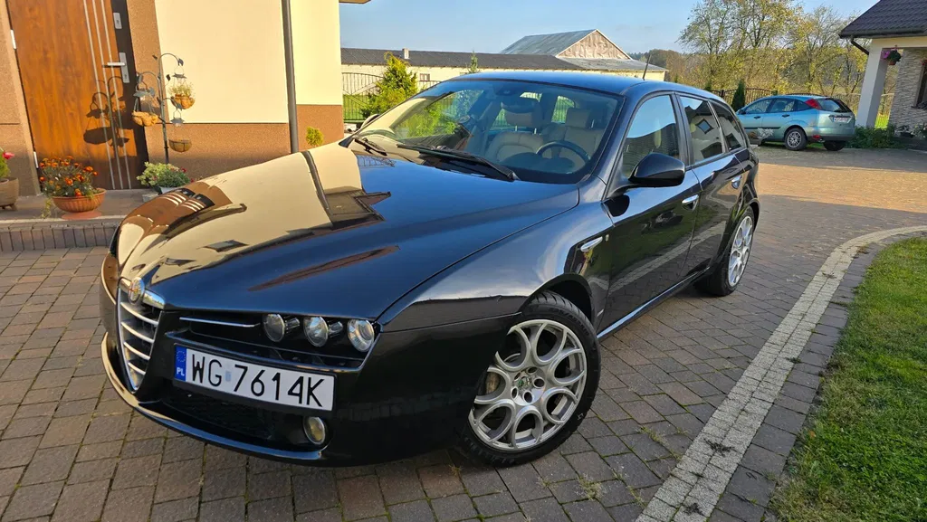 Zdjęcie: 2010 Alfa Romeo 159
