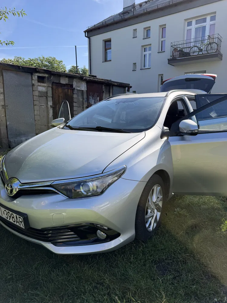 Zdjęcie: 2016 Toyota Auris
