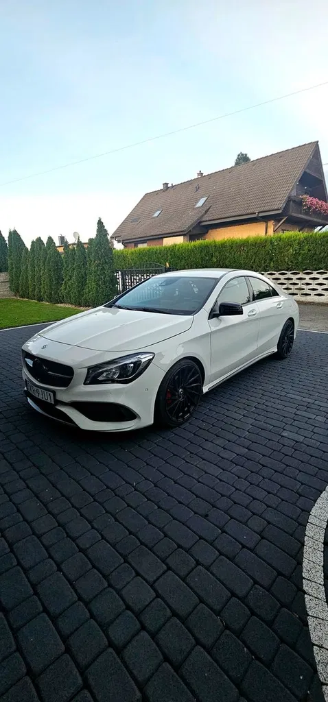 Zdjęcie: 2017 Mercedes-Benz CLA