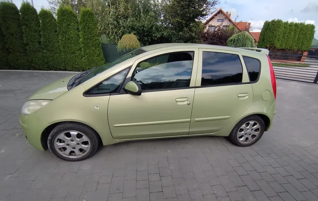 Zdjęcie: 2005 Mitsubishi Colt