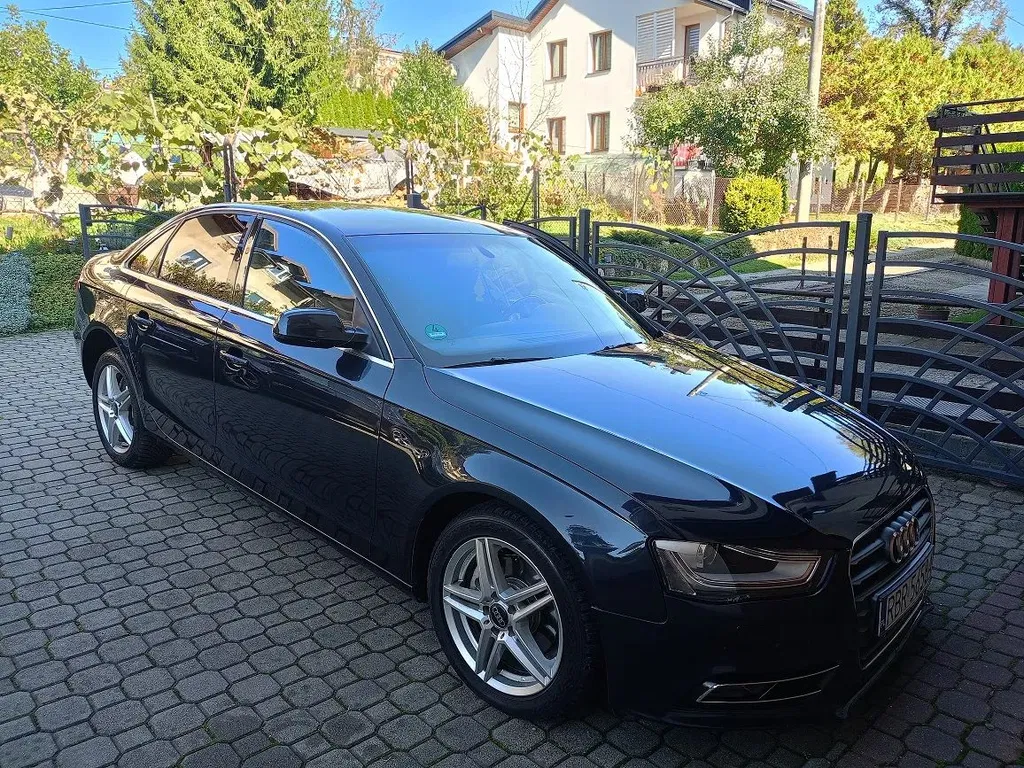 Zdjęcie: 2012 Audi A4Limousine