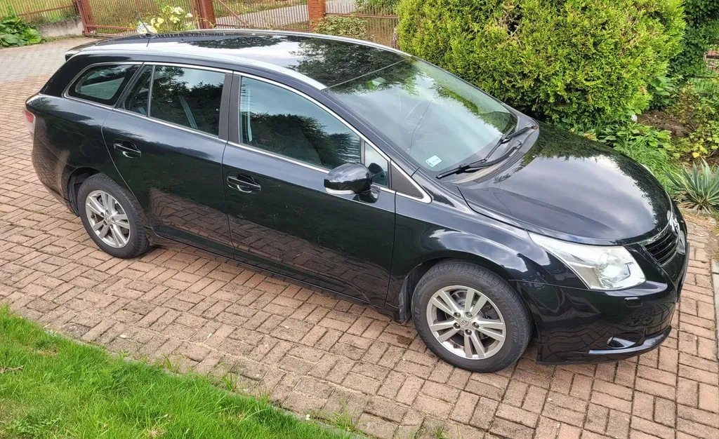 Zdjęcie: 2009 Toyota Avensis
