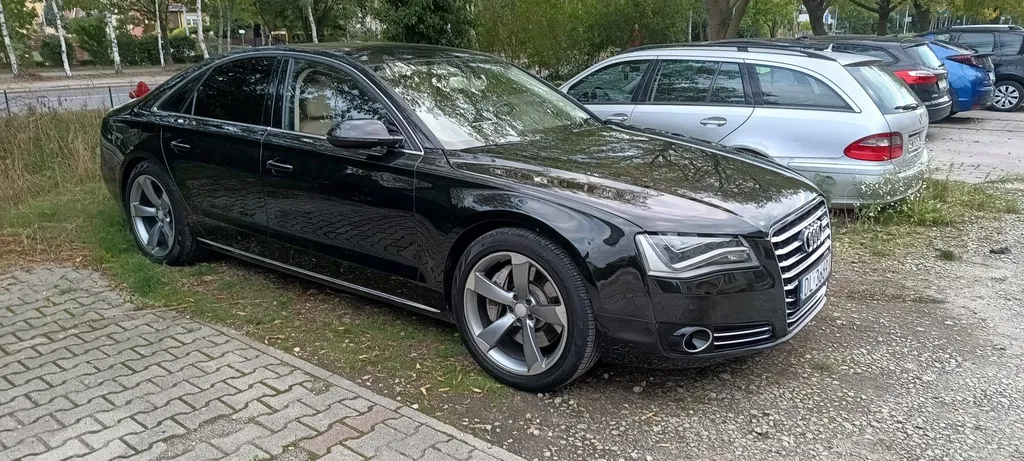 Zdjęcie: 2010 Audi A8