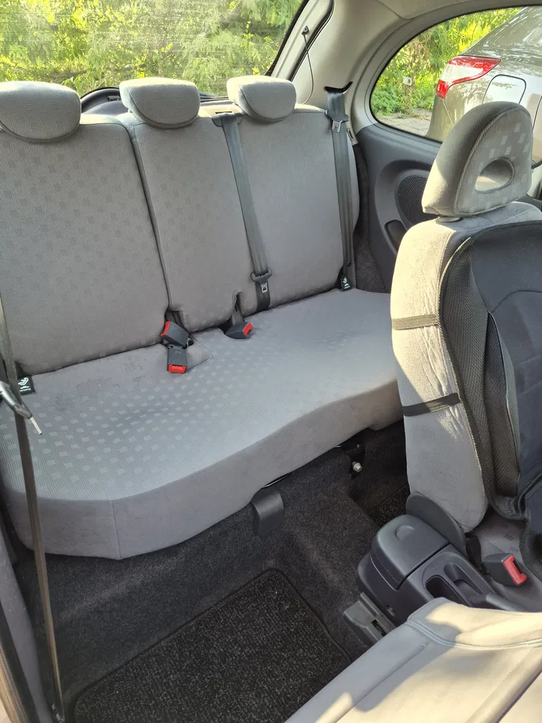 Zdjęcie: 2003 Nissan Micra