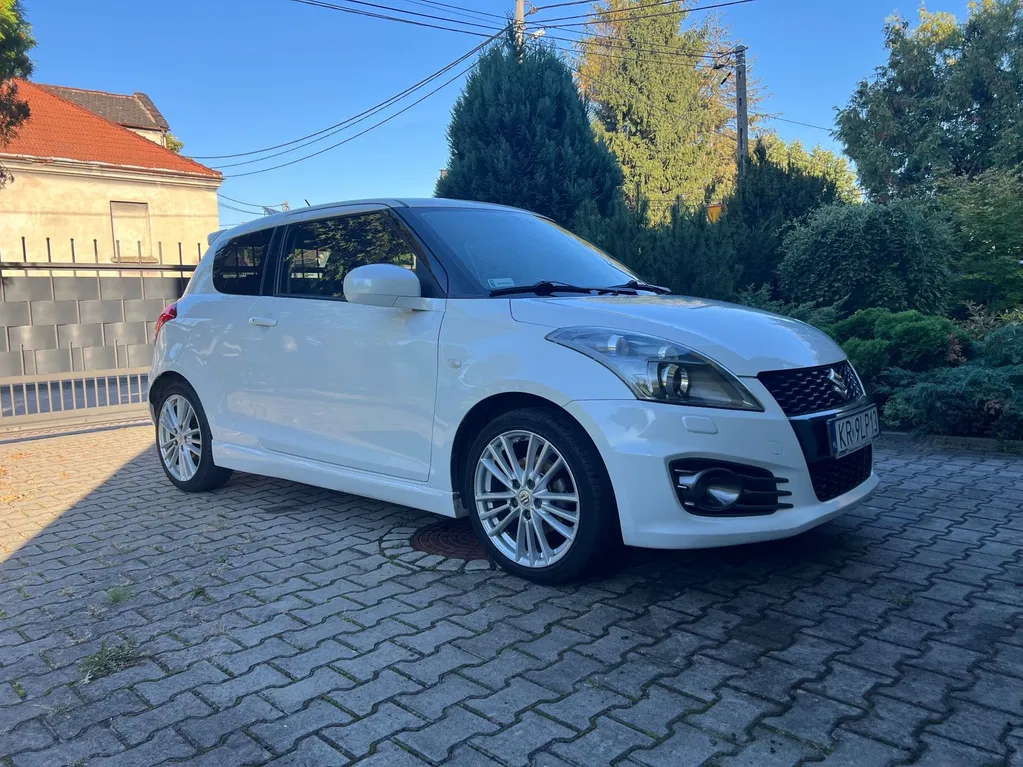 Zdjęcie: 2012 Suzuki Swift